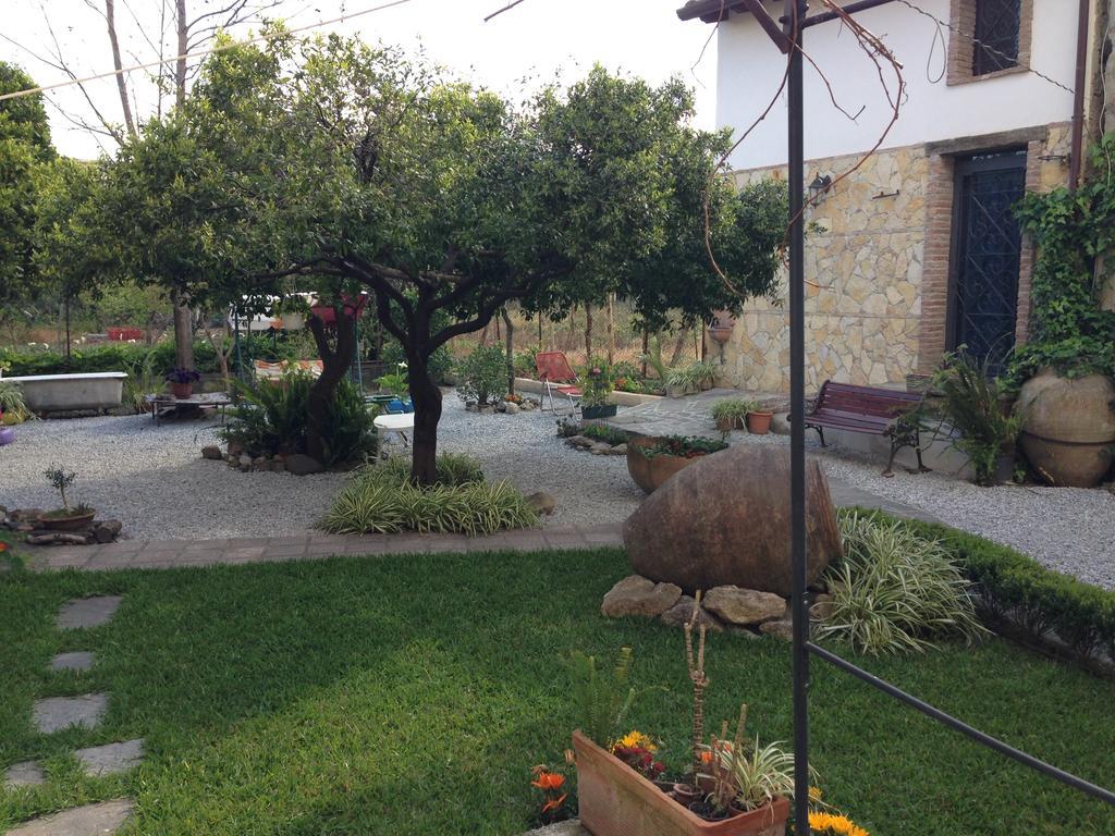 B&B Mar Tirreno Barcellona-Pozzo di Gotto Exterior foto