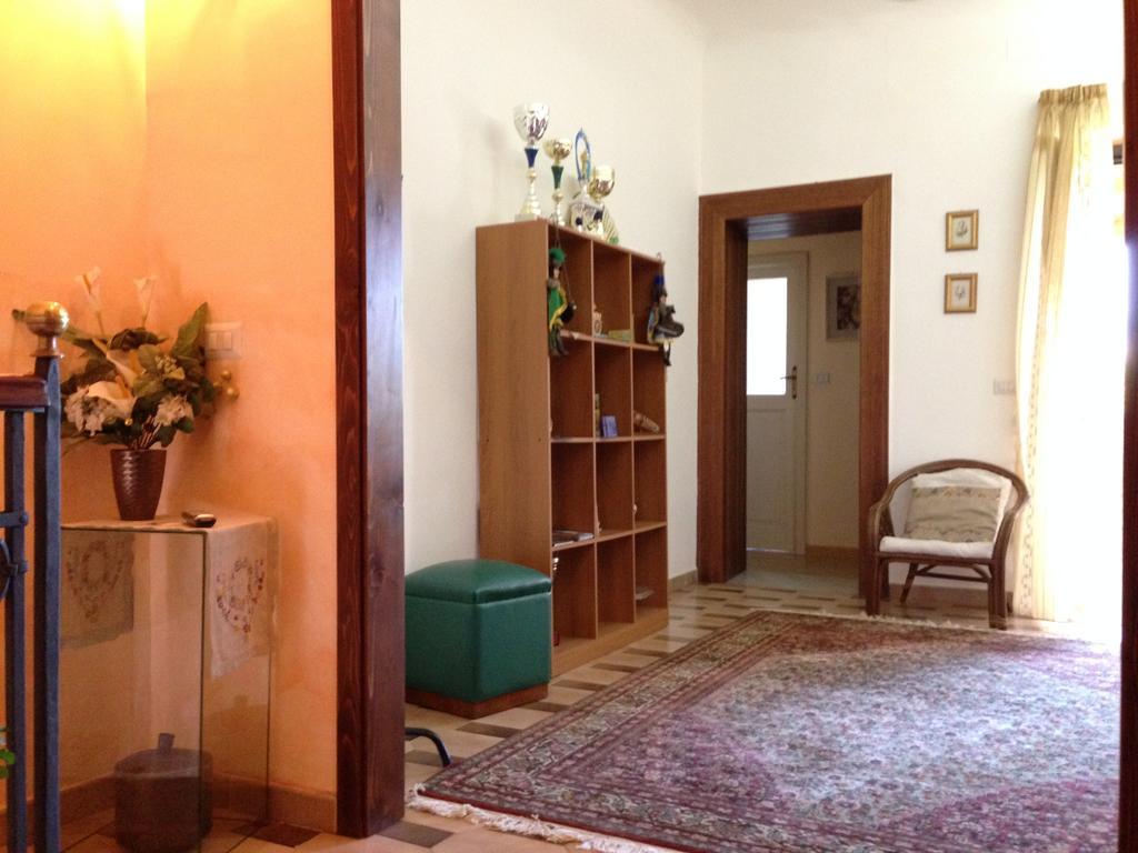 B&B Mar Tirreno Barcellona-Pozzo di Gotto Exterior foto